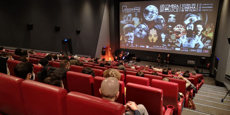 Cityplex Moderno di Sassari - Rassegna "L’ombra della luce"
