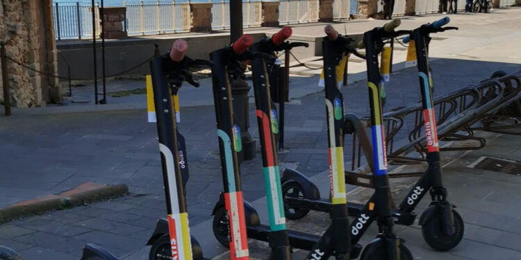 I monopattini elettrici in sharing di Dott ad Alghero