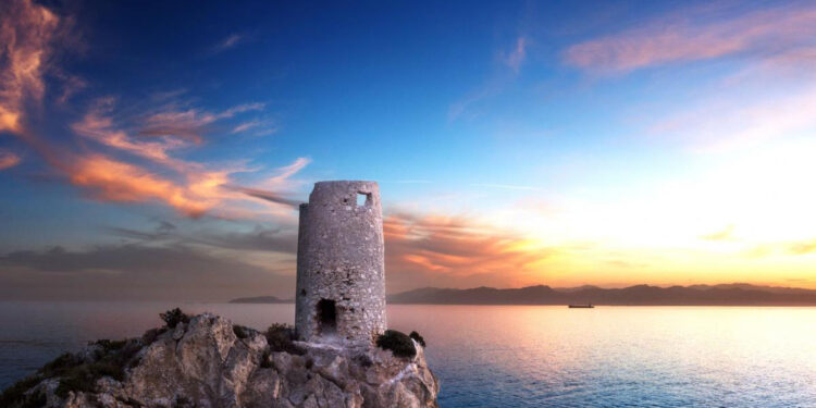 Torre del prezzemolo, Cagliari. ? Stefano Farau | Shutterstock