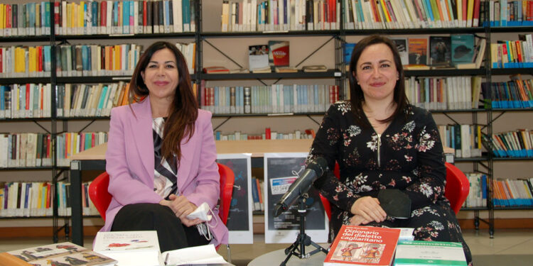 L'assessora Picciau alla presentazione dello Sportello lingua sarda di Cagliari