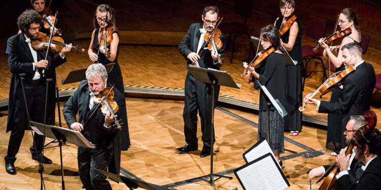 Fabio Biondi con l'Orchestra Europa Galante