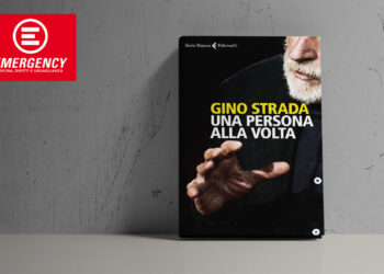 "Una persona alla volta", l'ultimo libro di Gino Strada