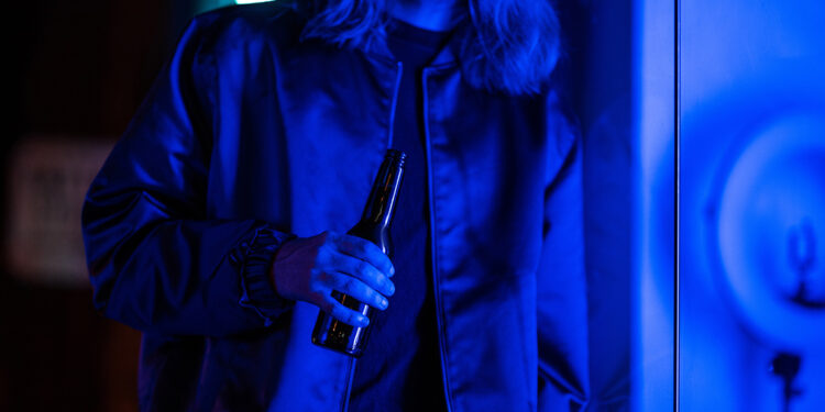 Birra notte strada. ? Depositphotos