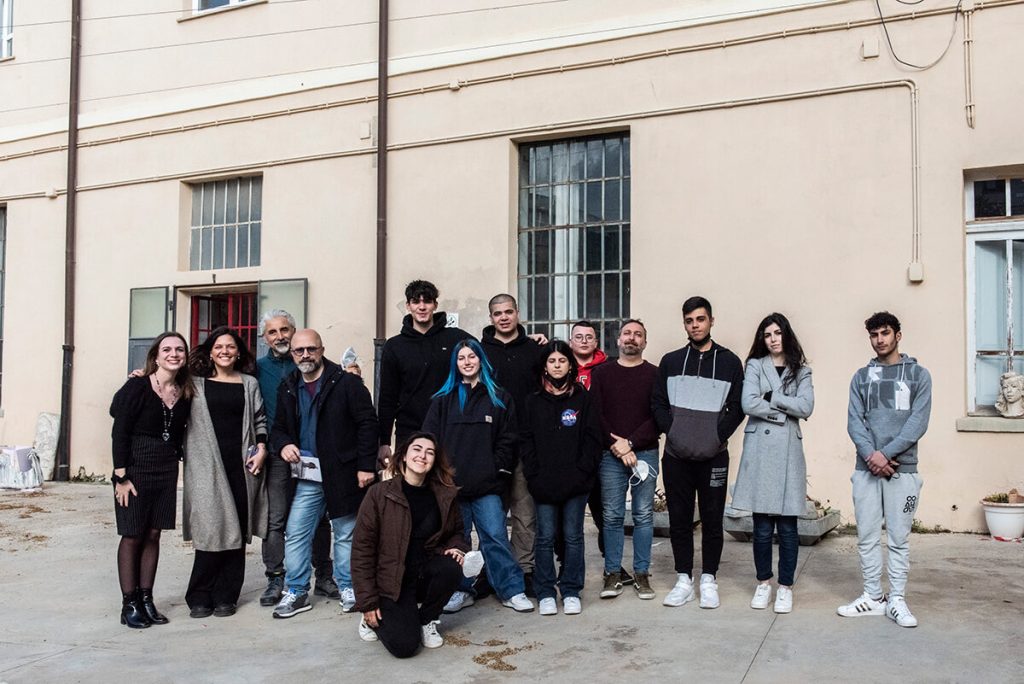 I ragazzi del Liceo Artistico Figari. ? Costantino Idini