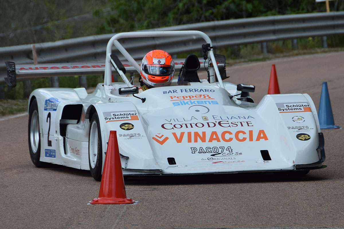 Luigi Vinaccia su Osella PA 9/90 Honda