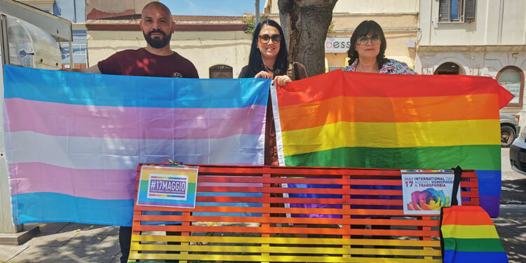 Panchina Arcobaleno a Porto Torres