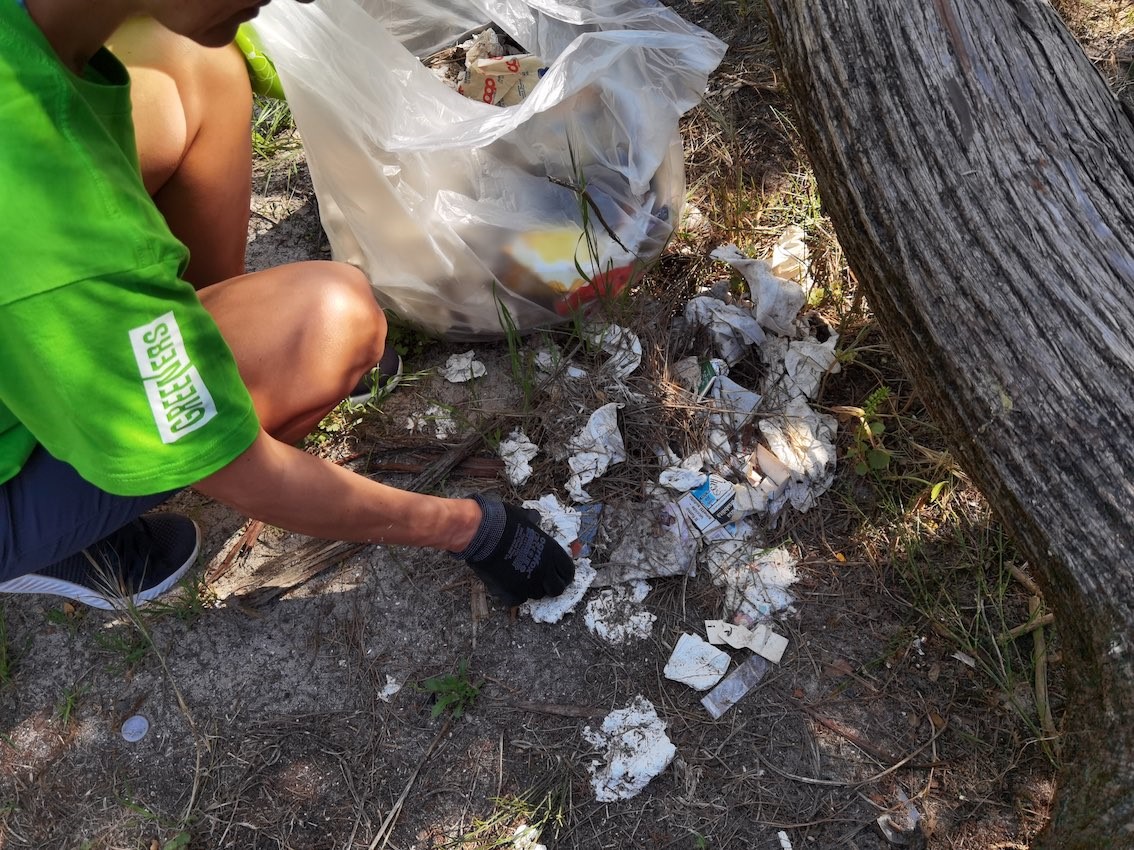 Alghero, pulizia spiaggia di Maria Pia