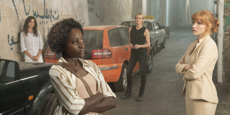 Da sinistra: Graciela (Penélope Cruz), Khadijah (Lupita Nyong'o), Marie (Diane Kruger) e Mason “Mace” Brown (Jessica Chastain), in “Secret Team 355”