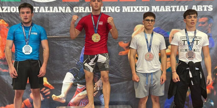 Il podio con Matteo Dore sul gradino più alto