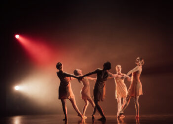"La Danse & Bolero" della Koresh Dance Company. ? Contigo Photos and Films Smr