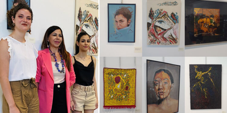 L'Assessora Picciau con due delle artiste e a destra le sei opere esposte