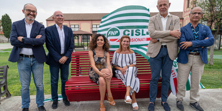 Cagliari panchina rossa Ex Vetreria