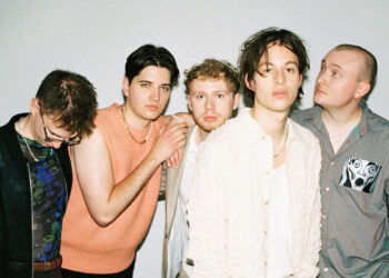 Giant Rooks. ? Moritz Kind