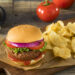 Hamburger vegetariano vegano senza carne. ? Depositphotos