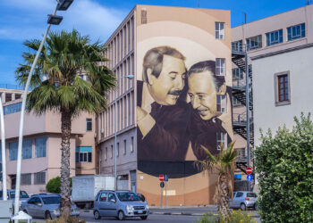 Murales di Giovanni Falcone e Paolo Borsellino a Palermo. ? Depositphotos