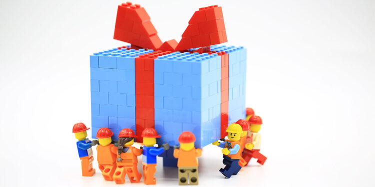 Pacco regalo LEGO. ? Depositphotos