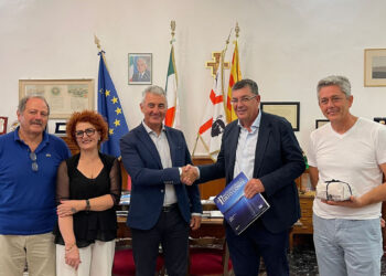 A Porta Terra il Presidente de Les Cortes Valencianes Enric Morera