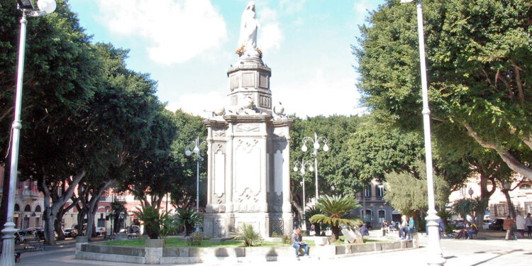 Cagliari, Piazza del Carmine