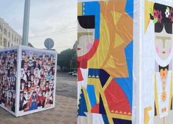 I cubi della Metropolitana leggera e le grafiche di Mara Damiani