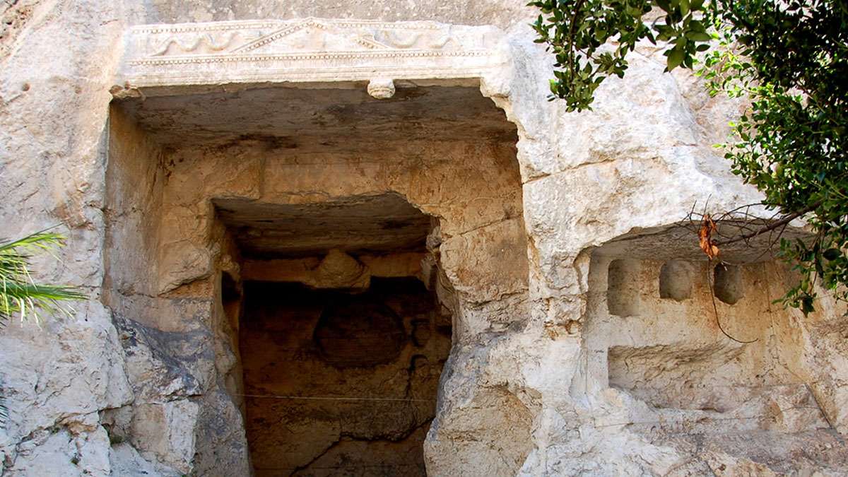 Cagliari, Grotta della Vipera