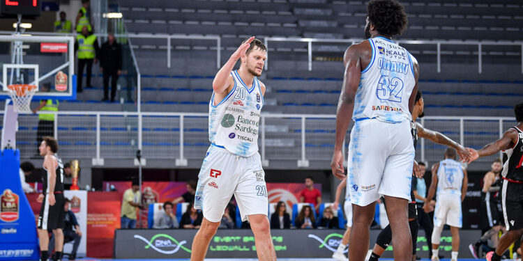 Eimantas Bendzius e Chinanu Onuaku. ? Luigi Canu