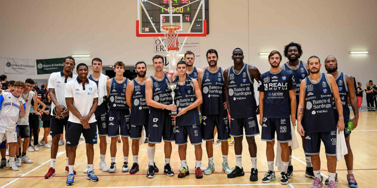 Dinamo Sassari seconda classificata al 2° Torneo Città di Oristano. 📷 Luigi Canu
