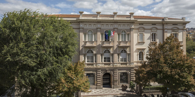 La Direzione generale del Banco di Sardegna a Sassari