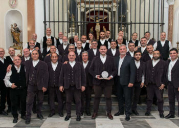 I cori Sardos in su coro e Voches ‘e ammentos al termine del concerto