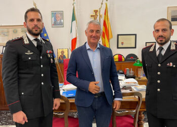 Da sinistra, il Capitano Pietro Barrel, Mario Conoci e il Capitano Michele Marruso