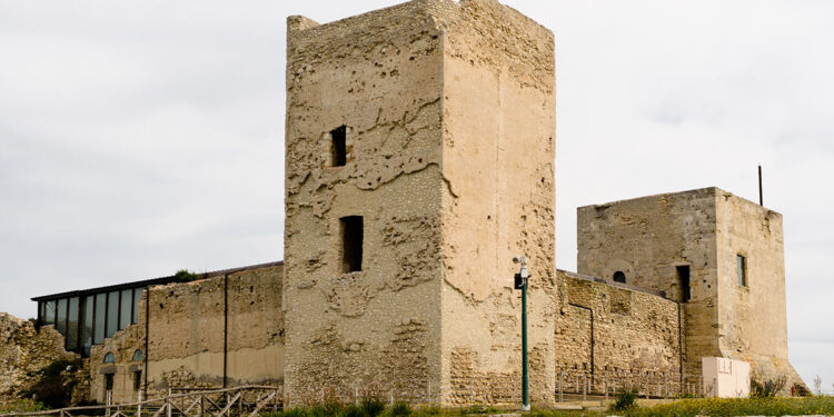 Il Castello di San Michele a Cagliari. 📷 Depositphotos