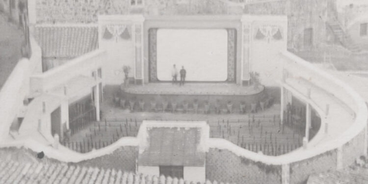 Oristano, foto storica cinema