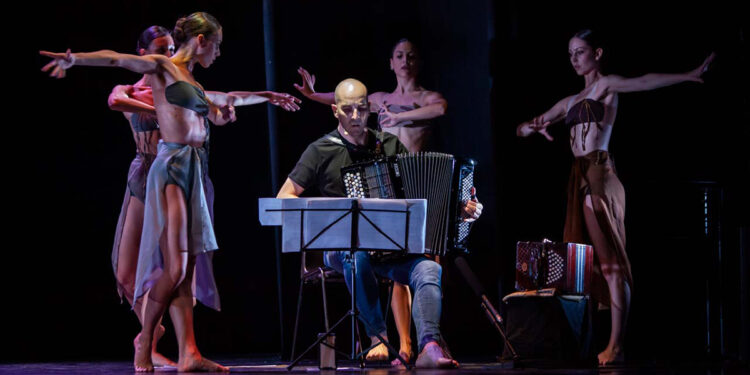 “Astor / Un secolo di Tango” del Balletto di Roma