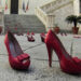 Comune di Cagliari, scarpe rosse