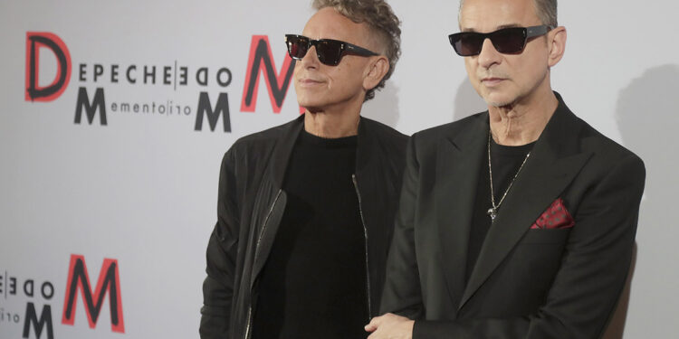 Depeche Mode presentazione Memento Mori a Berlino. 📷 Sven Darmer