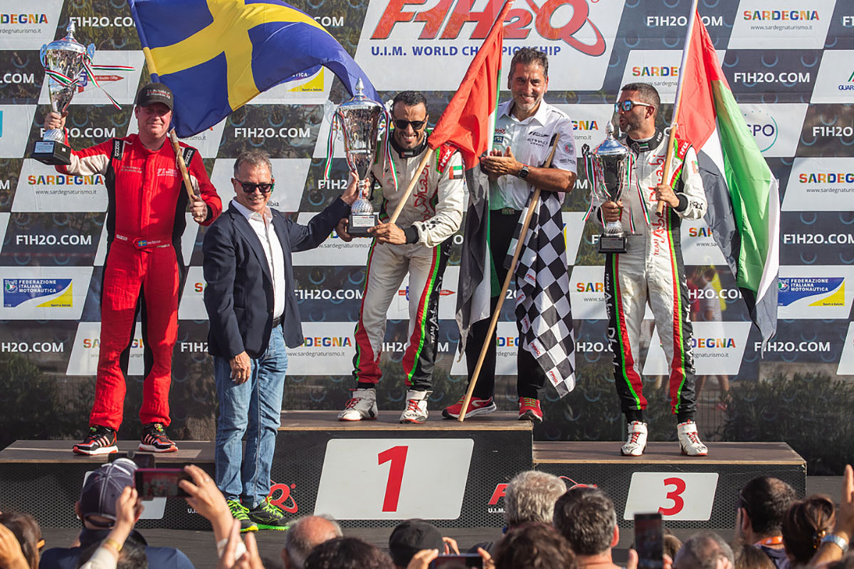 Il sindaco di Olbia Nizzi premia i vincitori dell’Italian Grand Prix of Regione Sardegna