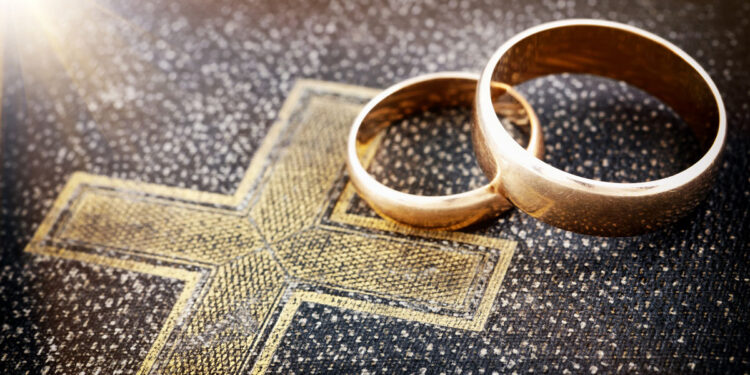 Matrimonio fedi. ? Depositphotos