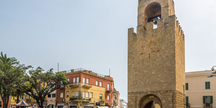 Torre di San Cristoforo o Mariano II Oristano. 📷 Depositphotos