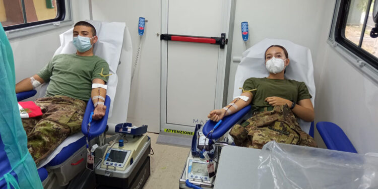 Il 152° reggimento della Brigata Sassari risponde all’appello alla donazione del sangue del centro trasfusionale dell’Aou di Sassari