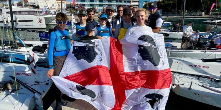 Il Nox Oceani Sailing Team in banchina