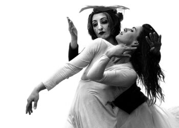 "La sposa nel vento" Sara Scioni e Rachele Montis - Ulassai. 📷 Giorgio Russo