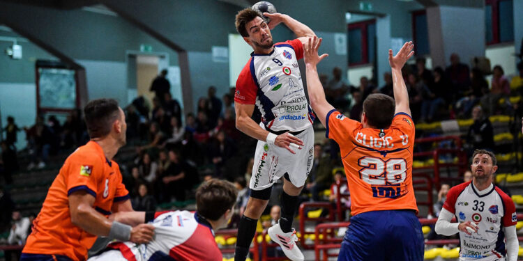 Rodolfo De Oliveira. ? Claudio Atzori