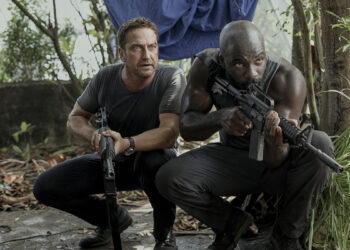 Gerard Butler e Mike Colter in The Plane. ? Kenneth Rexach