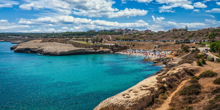 Spiaggia di Balai, Porto Torres. 📷 Adobe Stock