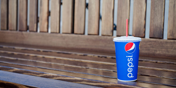 Pepsi bicchiere carta. ? Depositphotos