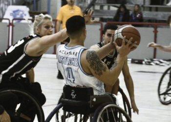 Carlos Alberto Esteche della Dinamo Lab. ? Dinamo Basket