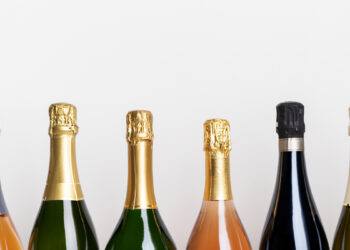 Champagne bottiglie. ? Depositphotos