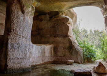 Domus de Janas Riu Sa Mela. ? Lorenzo Naitza