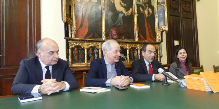 Massimo Deiana, Massimo Cugusi e Silvio Pinna con l'Assessora Picciau
