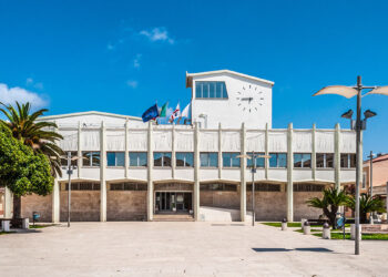 Piazza Umberto I, Comune di Porto Torres. ? Adobe Stock