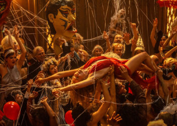 Una scena del film “Babylon” di Damien Chazelle